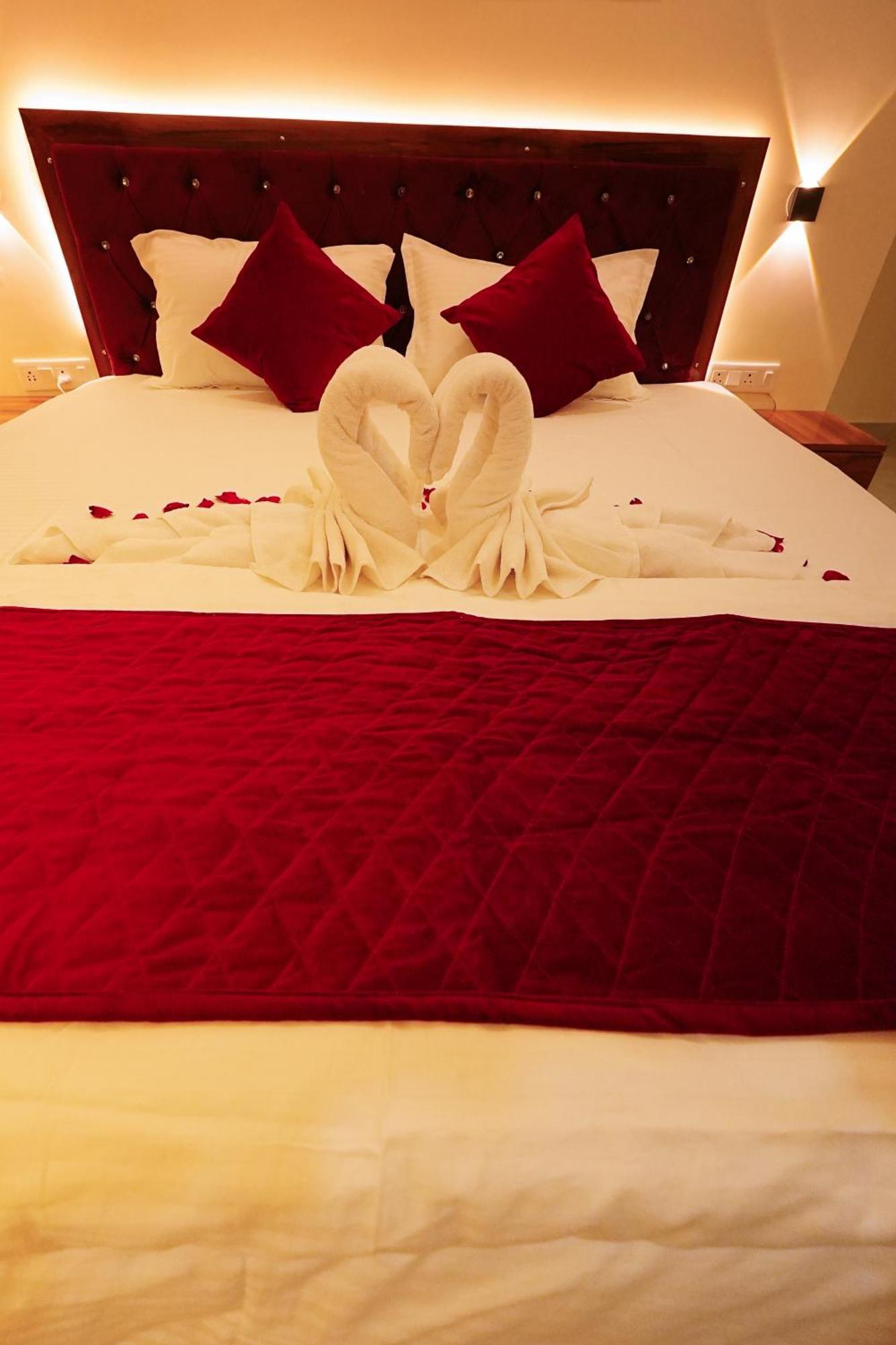 Hotel Rj Patna  Bagian luar foto