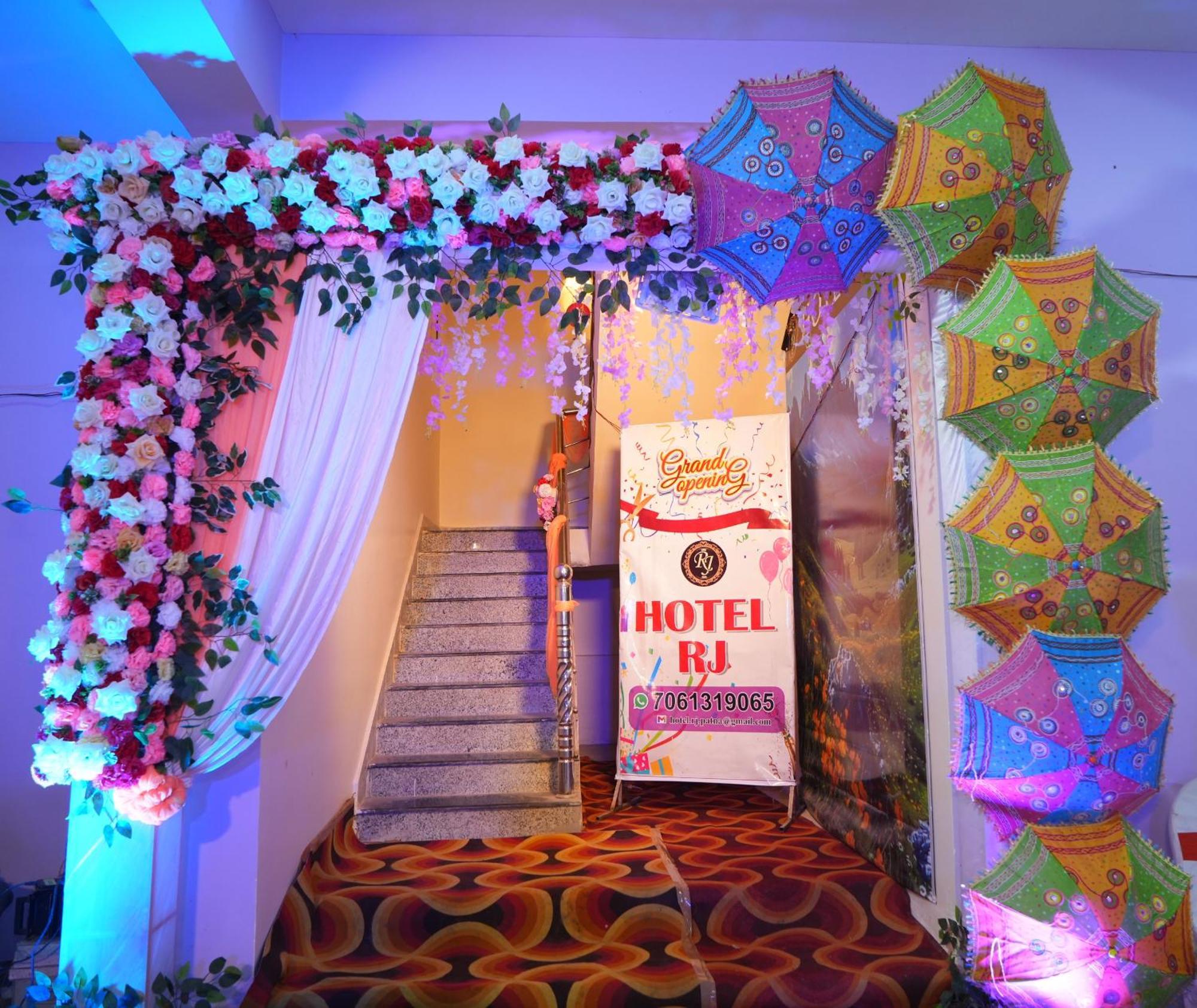 Hotel Rj Patna  Bagian luar foto